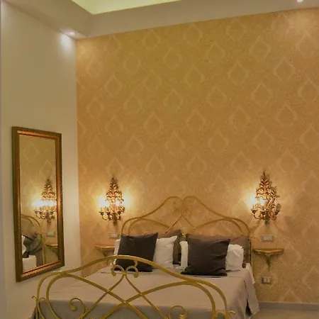 Domus Sanfelice 4* Naples
