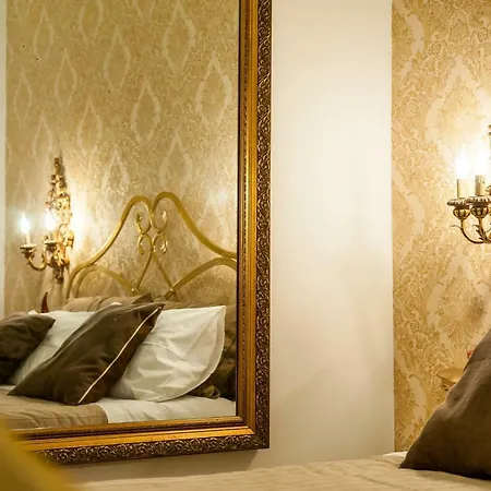 Domus Sanfelice 4*