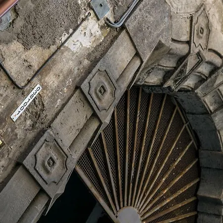 Domus Sanfelice * Naples