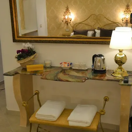 Domus Sanfelice 4* Neapol