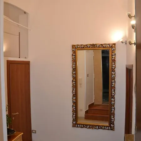 Casa de hóspedes Domus Sanfelice 4*