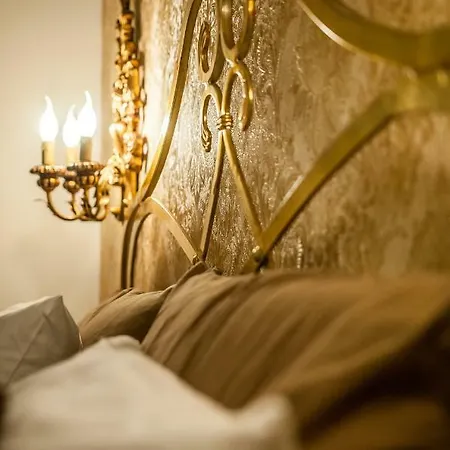 Domus Sanfelice Neapol